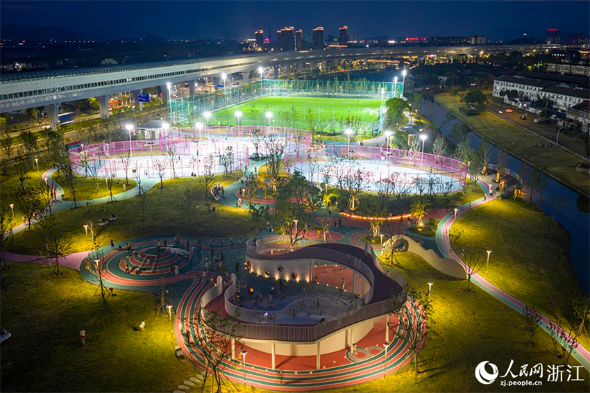 Circuito Fitness dá vida às noites de verão em Zhejiang, leste da China