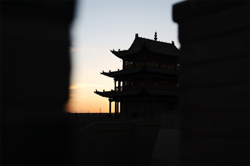 Galeria: vista do pôr do sol no Passo de Jiayu