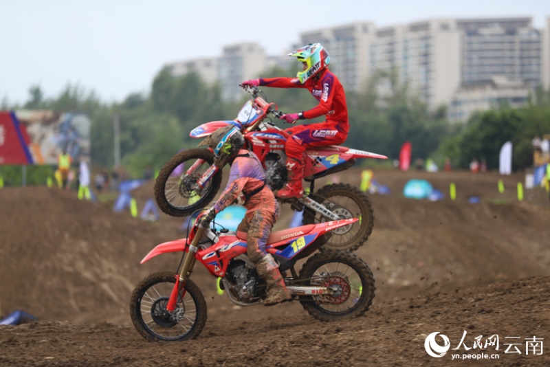 Yunnan: Campeonato de motocross agita Kunming
