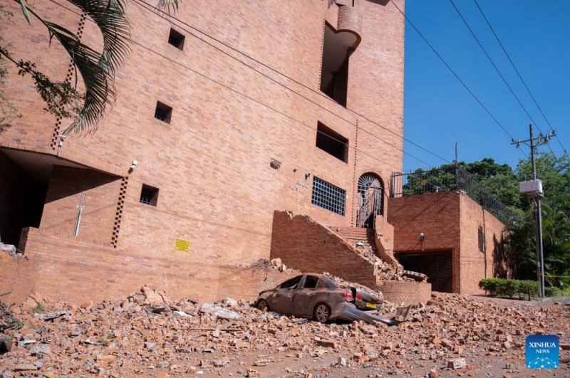 Presidente colombiano ativa Comitê Nacional de Emergência após terremoto de magnitude 7,4 deixar vários mortos