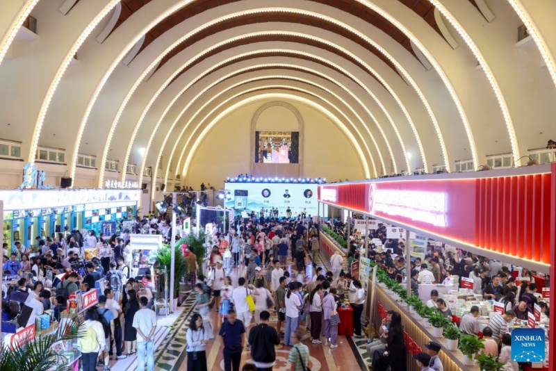 Feira do Livro de Shanghai de 2026 é inaugurada