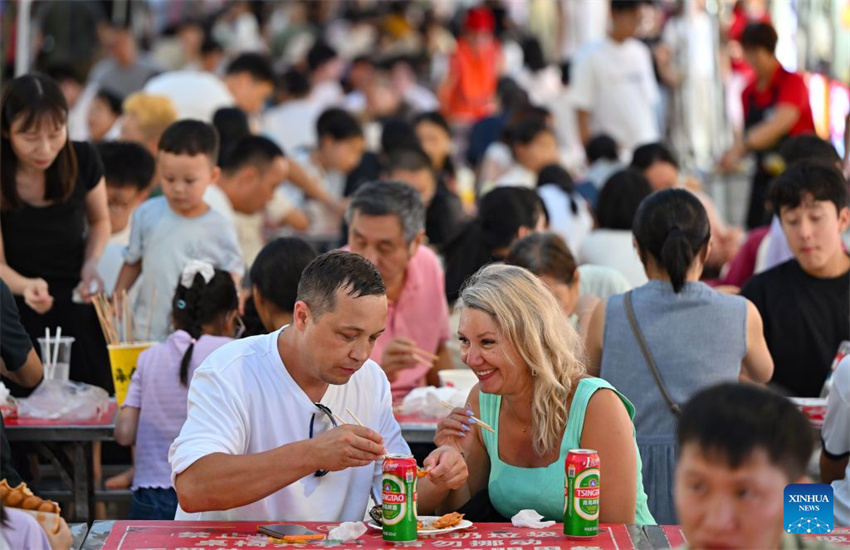 Hainan intensifica esforços para se tornar um destino de turismo e consumo de classe mundial