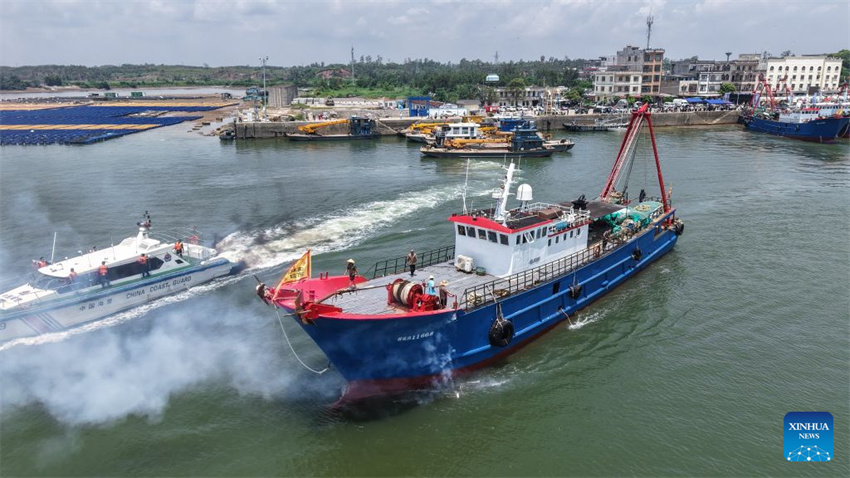 Galeria: iniciada temporada de pesca no Mar do Sul da China