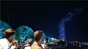 Novas experiências de viagem na China conquistam visitantes estrangeirosO turismo receptivo da China ganha força neste verão, com visitantes estrangeiros buscando cada vez mais ir além dos pontos turísticos tradicionais para explorar novas experiências de viagem por todo o país.