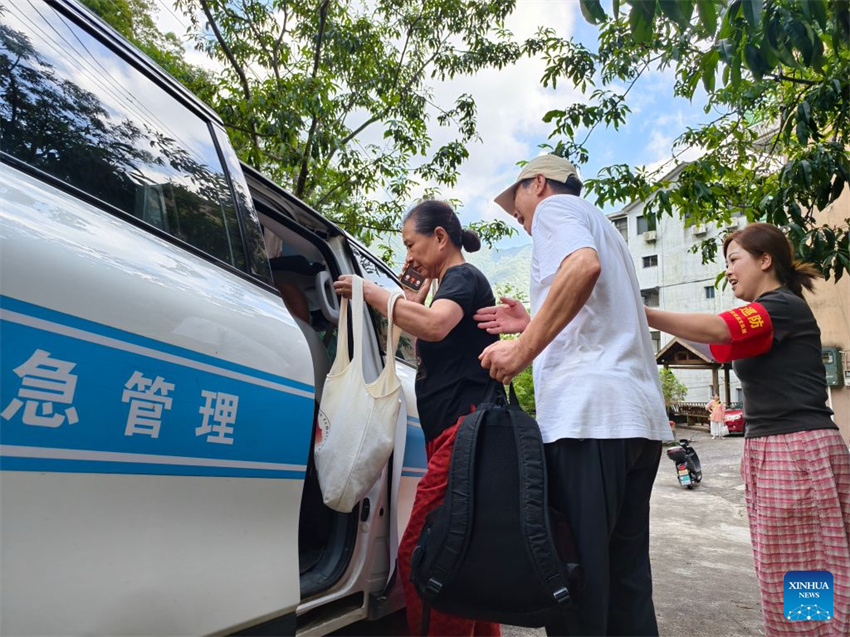 Província chinesa de Zhejiang ativa resposta de emergência de nível máximo com a aproximação do tufão Saudel