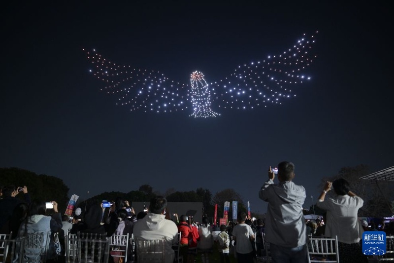 Espetáculo de drones em Lusaca destaca amizade e cooperação entre China e Zâmbia