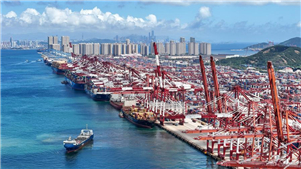 Comércio entre China e ASEAN ultrapassa US$ 1 trilhão pela primeira vez em 2025O comércio da China com a Associação das Nações do Sudeste Asiático (ASEAN) ultrapassou US$ 1 trilhão pela primeira vez no ano passado, com o valor do comércio bilateral atingindo US$ 1,05 trilhão, um aumento anual de 7,4%.