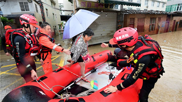 Operações de resgate e assistência seguem em andamento na província chinesa de Fujian, atingida pelo tufão Saudel