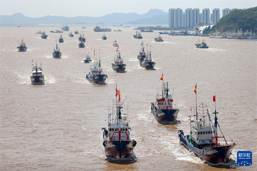 Encerrada proibição de pesca de verão de quatro meses e meio e pescadores celebram o início da temporada de pesca
