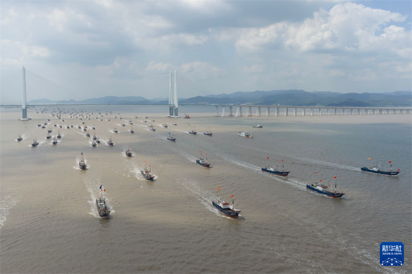 Encerrada proibição de pesca de verão de quatro meses e meio e pescadores celebram o início da temporada de pesca