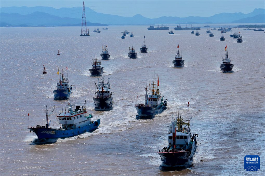 Encerrada proibição de pesca de verão de quatro meses e meio e pescadores celebram o início da temporada de pesca