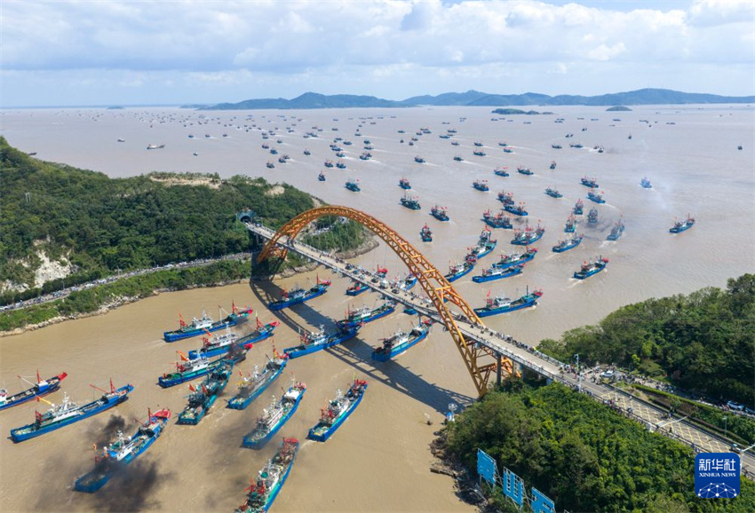 Encerrada proibição de pesca de verão de quatro meses e meio e pescadores celebram o início da temporada de pesca