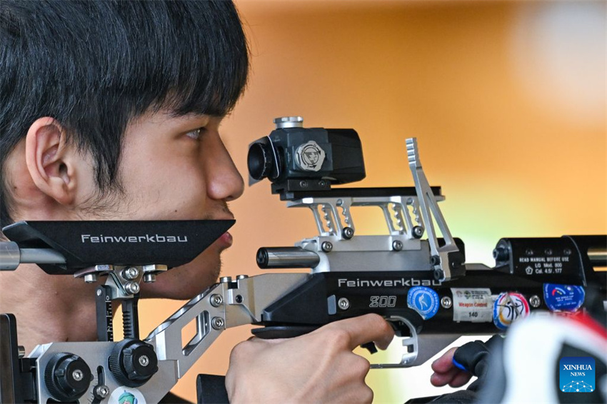 China quebra recorde mundial na prova por equipes de carabina de ar 10m masculina nos Jogos Asiáticos de Aichi-Nagoya