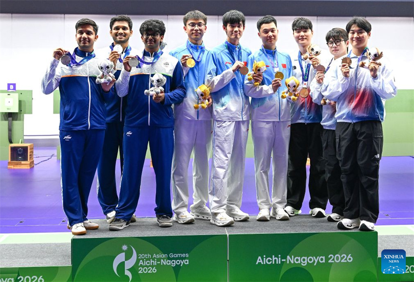 China quebra recorde mundial na prova por equipes de carabina de ar 10m masculina nos Jogos Asiáticos de Aichi-Nagoya