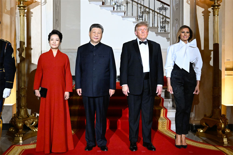 Xi Jinping participa de jantar de Estado oferecido por Trump