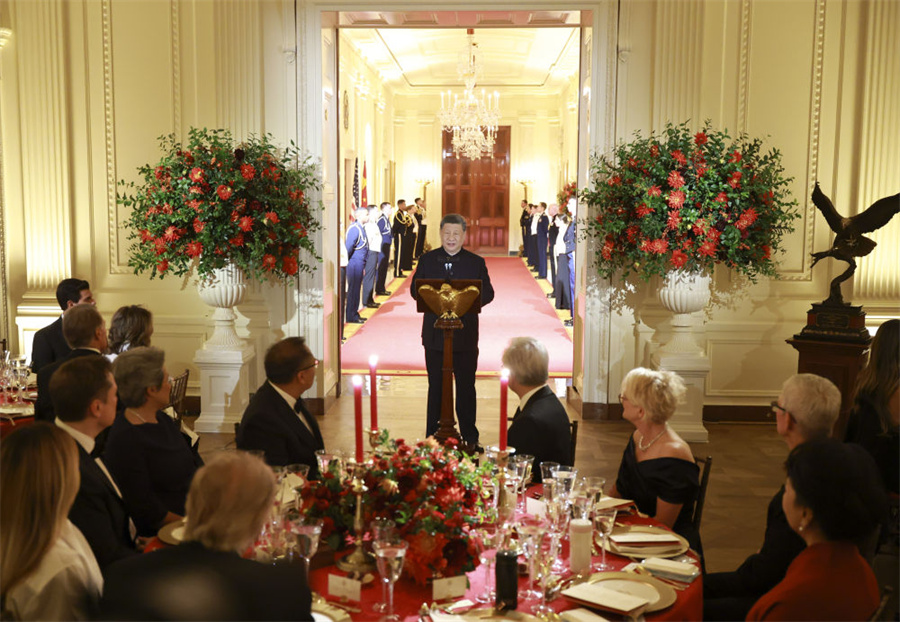 Xi Jinping participa de jantar de Estado oferecido por Trump
