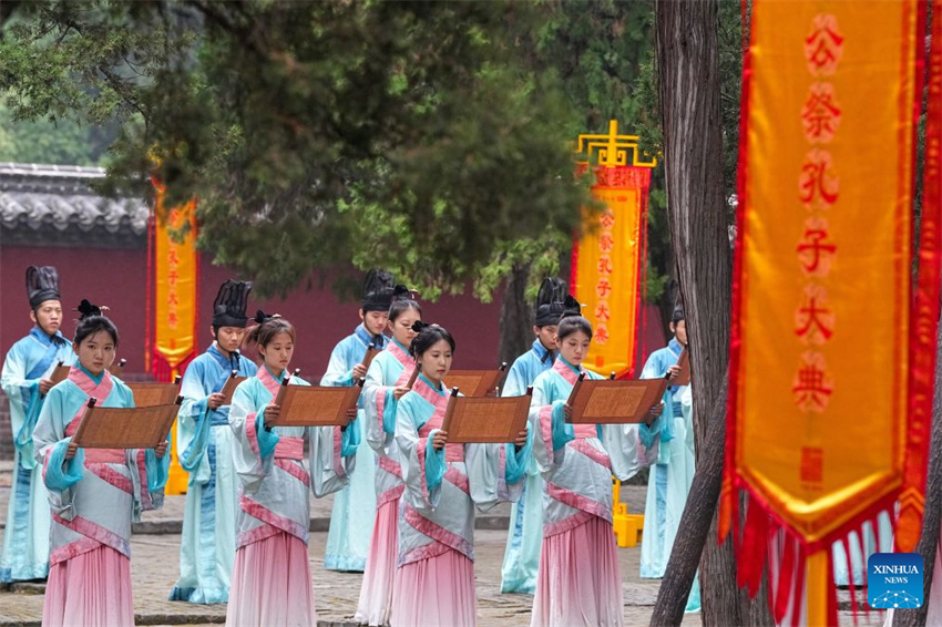 China celebra 2.577º aniversário do nascimento de Confúcio