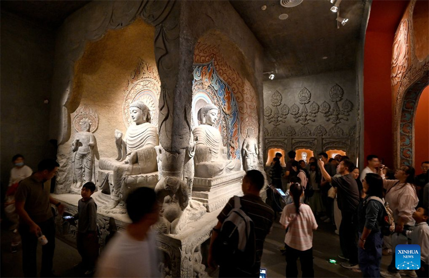 China registra 826 milhões de viagens turísticas domésticas durante o feriado do Dia Nacional de 2026