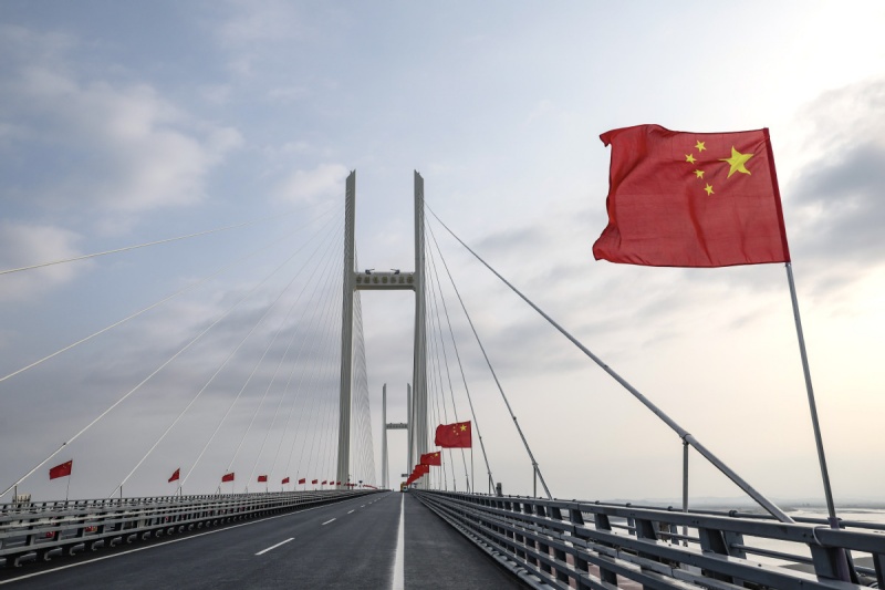 Nova ponte na fronteira entre a China e a RPDC, sobre o rio Yalu, é aberta ao tráfego