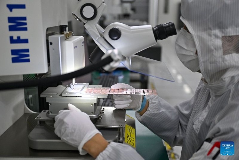 Porto de Comércio Livre de Hainan pretende tornar-se centro de exportação de semicondutores chineses